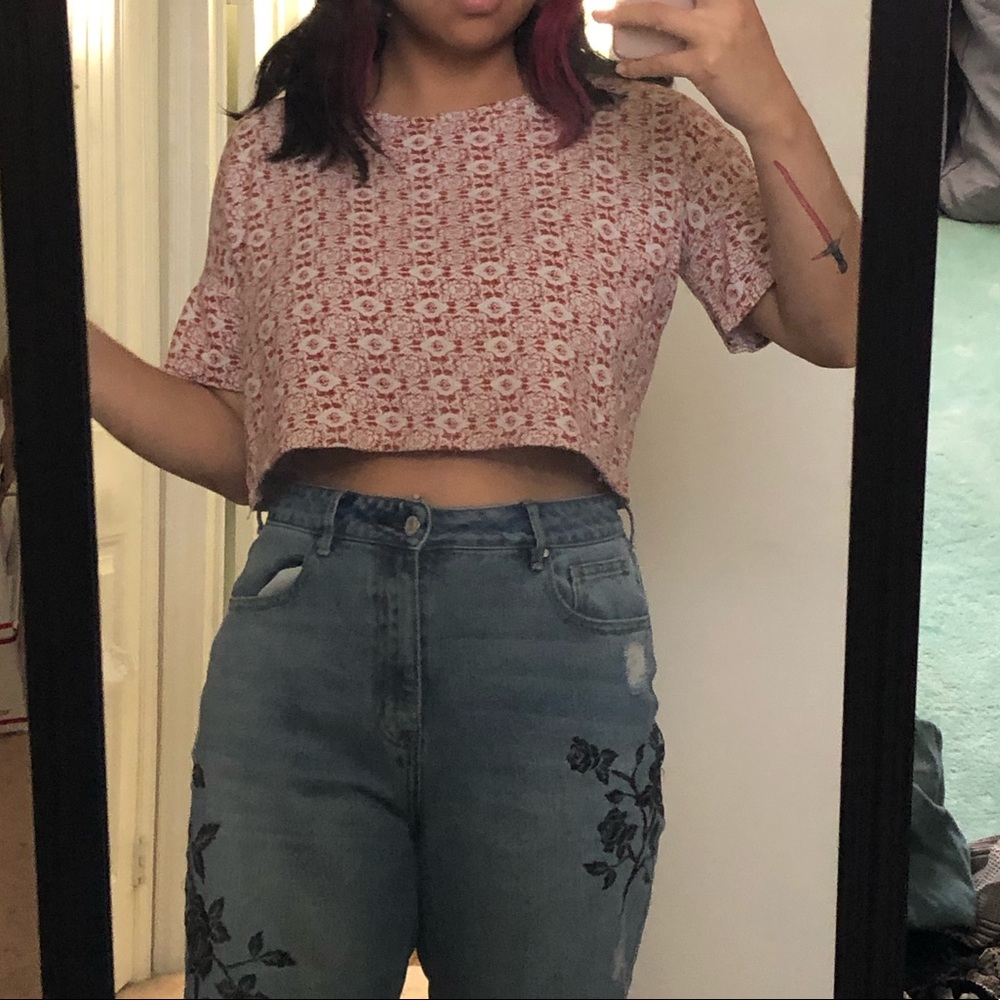 Abstract top